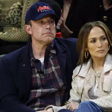 Jennifer Lopez | Οι sequin μπότες που επέλεξε στο γήπεδο