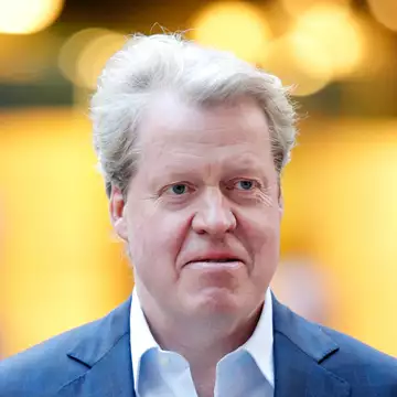 Charles Spencer | Η αποκάλυψη για την αδερφή του, Diana, και το "τραύμα"