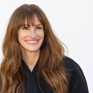 H Julia Rοberts με δημιουργία Ελληνίδας σχεδιάστριας