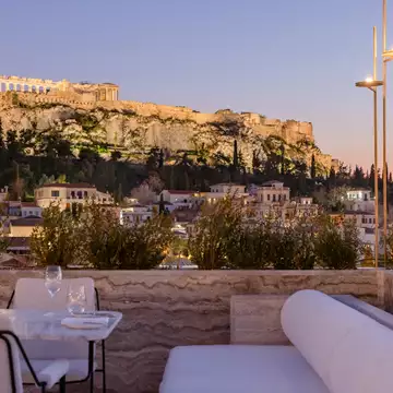 The Dolli | Έρωτας με την πρώτη ματιά