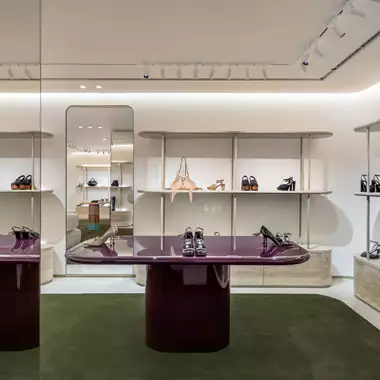 Η πρώτη μπουτίκ της Jimmy Choo ανοίγει στην Αθήνα