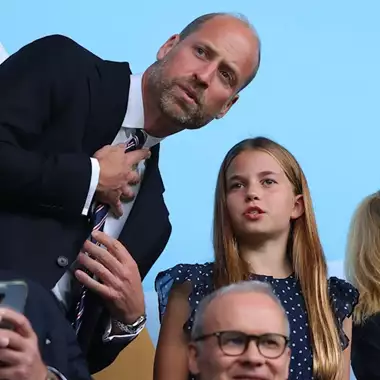 Η πριγκίπισσα Charlotte έκανε το ντεμπούτο της στα γήπεδα ποδοσφαίρου