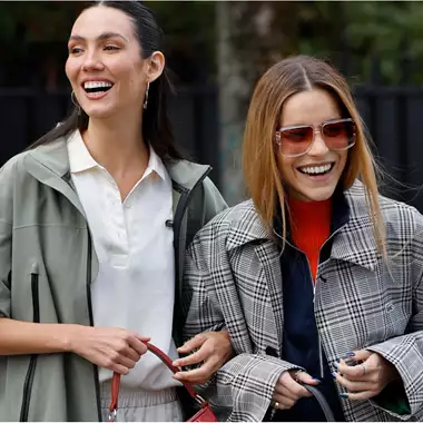 Οι κομψές εμφανίσεις που μπορείτε να κάνετε φορώντας κομμάτια που είναι τάση