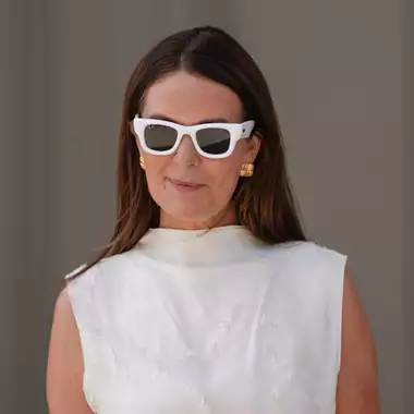 8 δροσιστικά face mists που θα σας ανακουφίσουν στον καύσωνα