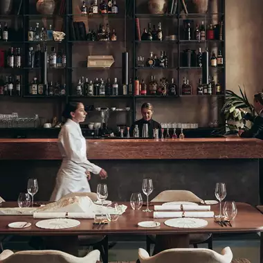 Eat Chic | Δύο ενδιαφέροντα γαστρονομικά ραντεβού σε βραβευμένα εστιατόρια της πόλης