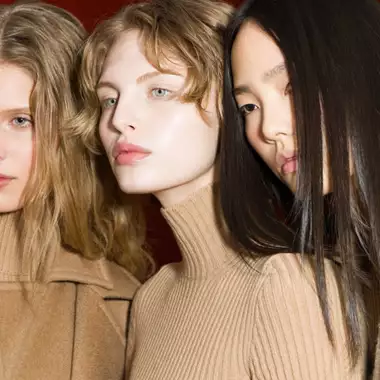 3 "χρυσοί" κανόνες ομορφιάς που θα σας χαρίσουν αλαβάστρινη και πιο νεανική επιδερμίδα