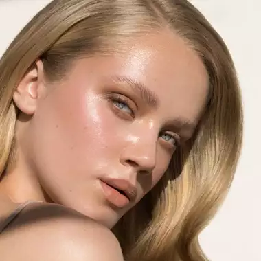 Baby Soft | 7 προϊόντα που θα σας χαρίσουν την πιο απαλή και λαμπερή επιδερμίδα που είχατε ποτέ