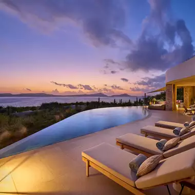 Mandarin Oriental, Costa Navarino | Διάκριση Five-Star Hotel στα Forbes Travel Guide’s 2025 Star Awards