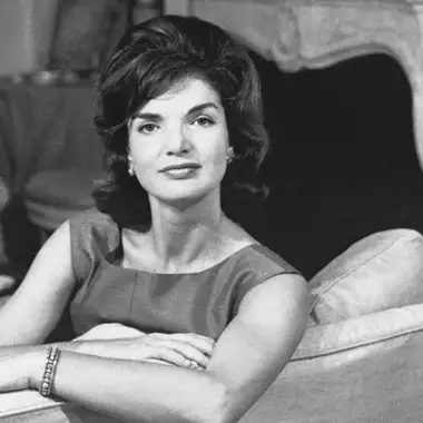10 μαθήματα ομορφιάς που δίδαξε η Jackie Kennedy