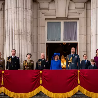 7 πράγματα που απαγορεύεται να φορούν τα μέλη της βασιλικής οικογένειας