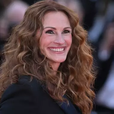 30 εκατομμύρια δολάρια θα χρειαστεί να δώσει κάποιος για να ζήσει στο σπίτι της Julia Roberts στη Χαβάη