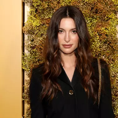 Eve Jobs | Το custom Givenchy νυφικό που φόρεσε στον privé γάμο της με τον Harry Charles