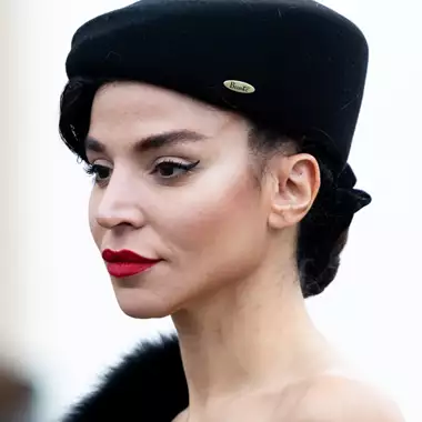 Πώς να πετύχετε "glass skin" εφέ στην επιδερμίδα σας με ένα μόλις lip balm