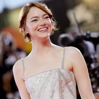 Best Dressed | Οι πιο κομψές εμφανίσεις στο κόκκινο χαλί του φεστιβάλ Βενετίας