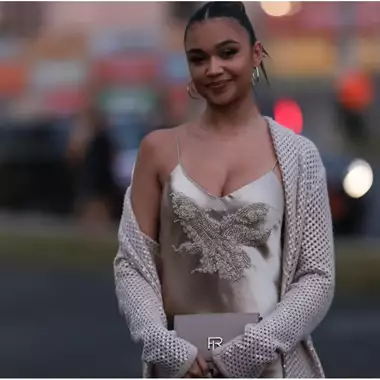 Τα κομψά φορέματα που θα φορέσετε τις γιορτές