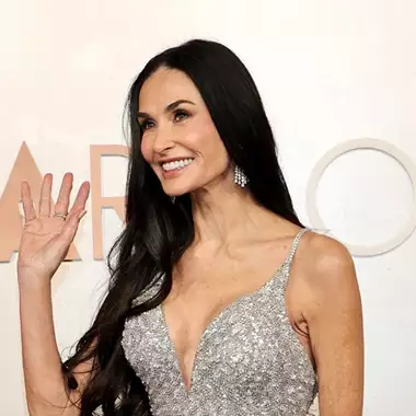 Oscars 2025 | Τα πιο εντυπωσιακά beauty looks στο κόκκινο χαλί