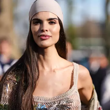 Goodbye Dark Spots | 5 πολυτελείς οροί για να απαλλαγείτε από τις σκούρες κηλίδες και τις πανάδες του καλοκαιριού