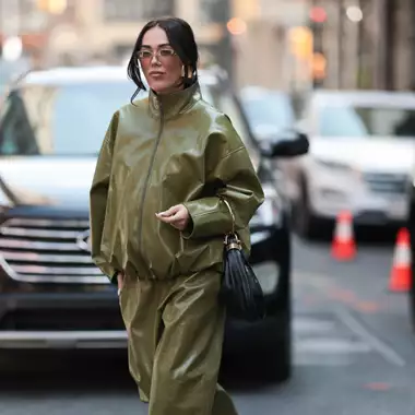 Πώς θα "σβήσετε" τις ρυτίδες στο βλέμμα σας μετά τα 50 με απλές κινήσεις στο μακιγιάζ σας