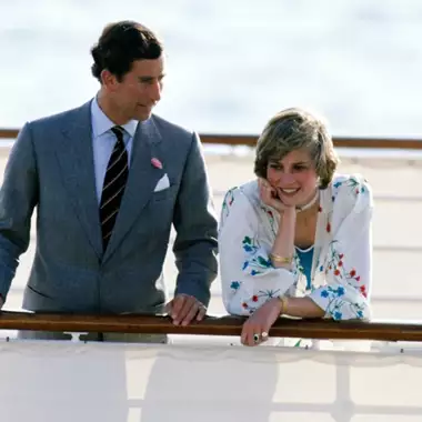 Ο βασιλιάς Κάρολος "φώναζε και έβριζε" για αυτή τη σκανδαλώδη αλληλεπίδραση με την πριγκίπισσα Diana