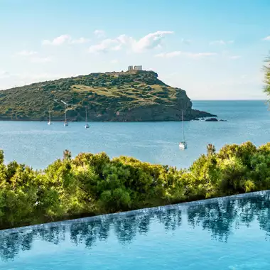 Long Weekend στο ανανεωμένο Cape Sounio | Όταν η φύση και η θάλασσα μεγαλουργούν με θέα τον Ναό του Ποσειδώνα