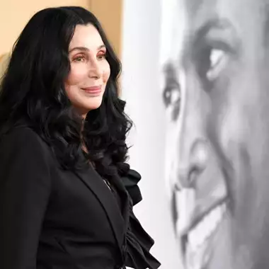 Cher | Η αποκάλυψη για την "ακατάλληλη" βραδιά με τον John Lennon