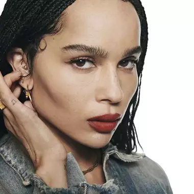 Zoë Kravitz | Η αποκλειστική συνέντευξη της πρέσβειρας του οίκου YSL Beauty στο Harper's Bazaar Greece