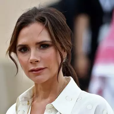 Victoria Beckham | To νέο της μανικιούρ είναι η πιο κομψή επιλογή για την επιστροφή στο γραφείο