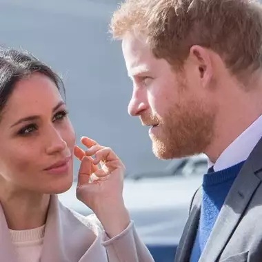 Meghan Markle | Οι θαυμαστές του Suits κατάλαβαν την ακριβή στιγμή που άρχισε να βγαίνει με τον πρίγκιπα Harry