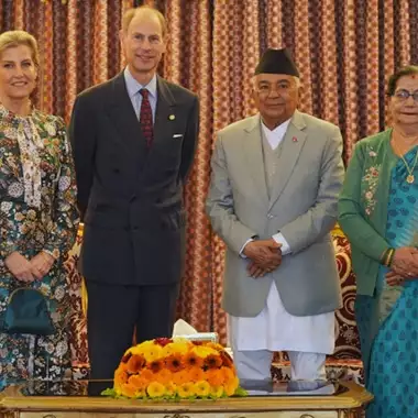 Δούκισσα Sophie | Με φόρεμα Ελληνίδας σχεδιάστριας σε επίσημη εμφάνιση στο Νεπάλ