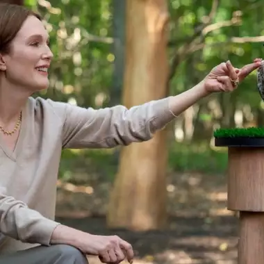 Sirens | Η νέα σειρά του Netflix με πρωταγωνίστρια την Julianne Moore