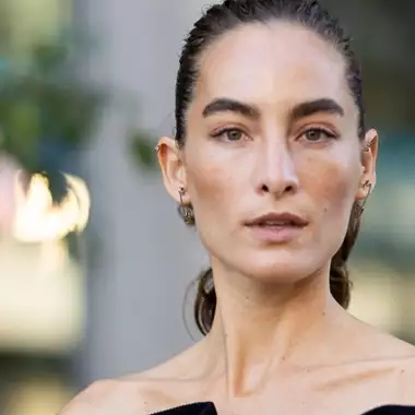 Οι 5 χρυσές συνήθειες του skincare που δεν κοστίζουν τίποτα και θα σας κάνουν να λάμπετε