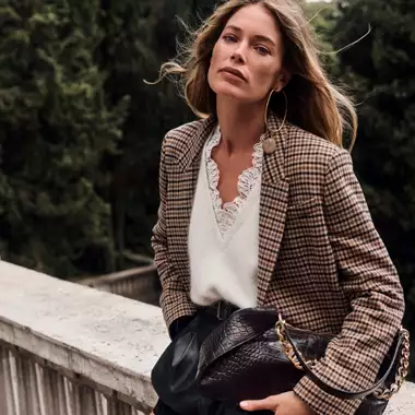 Φθινόπωρο 2025 | Η καμπάνια της Twinset με πρωταγωνίστρια την Doutzen Kroes