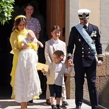 Πρίγκιπας Carl Phillip & πριγκίπισσα Sofia | Η βασιλική βάφτιση της κόρης τους Ines στη Σουηδία