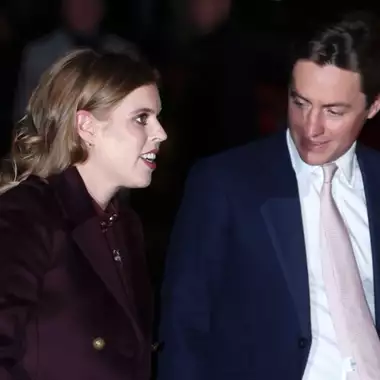 Πριγκίπισσα Βεατρίκη | H γιορτινή πινελιά που έδωσε στο στιλ της εγκυμοσύνης της