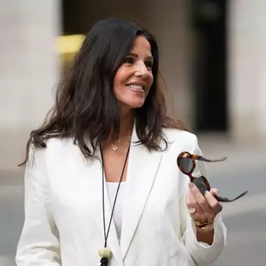 "Εξωφρενικά χαμηλά ενοίκια!": Aυτή η ηλιόλουστη ελληνική πόλη εξυμνείται από τους Γάλλους