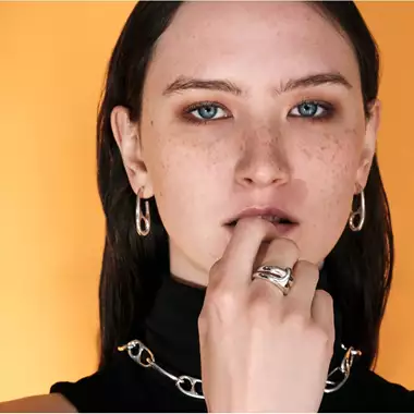 Οι ιστορίες του Δημήτρη από τη Huffy Jewels που γίνονται κοσμήματα