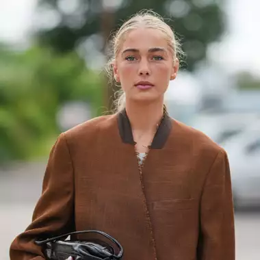 Kissable Lips | Οι ωραιότερες αποχρώσεις κραγιόν με glossy φινίρισμα για το φθινόπωρο