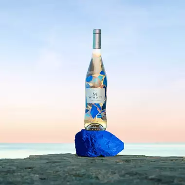 Minuty M Limited Edition με την υπογραφή του Αυστραλού καλλιτέχνη Elliott Routledge