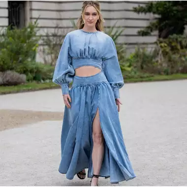 Denim φορέματα | Με ποια παπούτσια ταιριάζουν καλύτερα