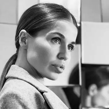 Ο δρόμος προς το βιώσιμο στιλ | Πώς η Kseniia Ryzhikova δημιουργεί τις οικολογικές τάσεις του μέλλοντος