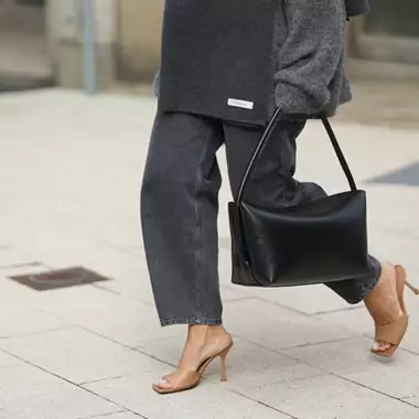 Σκασμένες Φτέρνες | Όλα όσα μπορείτε να κάνετε για επαγγελματική φροντίδα στο σπίτι