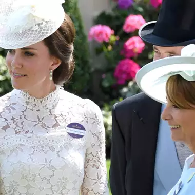 Kate Middleton | Η συγκινητική ανάρτηση για τη Γιορτή της Μητέρας και τα σπάνια οικογενειακά πλάνα