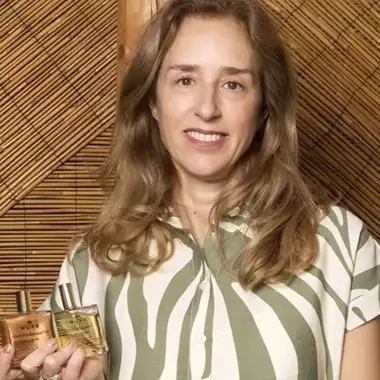 Το μυστικό των beauty editors για λαμπερό πρόσωπο, σώμα και μαλλιά