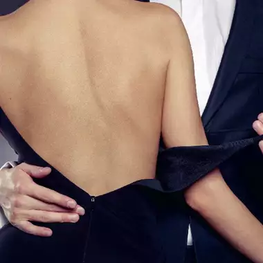 Ο χορός των αισθήσεων | Τα unisex αρώματα που μπορείτε να μοιραστείτε με τον σύντροφό σας