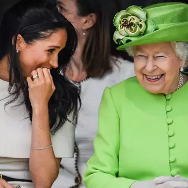 Η βασίλισσα Ελισάβετ δεν εμπιστευόταν τον Ηarry εξαιτίας της Meghan Markle: "Είναι ερωτευμένος και αδύναμος"
