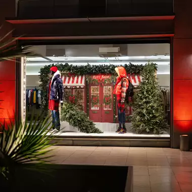 Η μαγεία των Χριστουγέννων στο Eponymo της Γλυφάδας