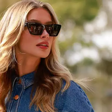 5 λάθη στα μαλλιά σας που προσθέτουν χρόνια στην εμφάνισή σας