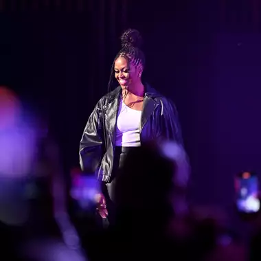 Η Michelle Obama εμπιστεύεται απόλυτα τη νέα Chanel του Matthieu Blazy