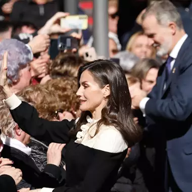 Ποια Ισπανίδα καλλονή υποδύεται τη θεία του βασιλιά Felipe στο ισπανικό The Crown;