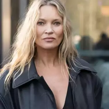 '90s revival | Η λεπτομέρεια από τα μαλλιά των supermodels που θα χαρίσει sexiness στην εμφάνισή σας